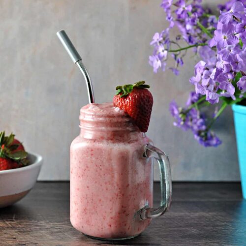 Keto Strawberry Smoothie